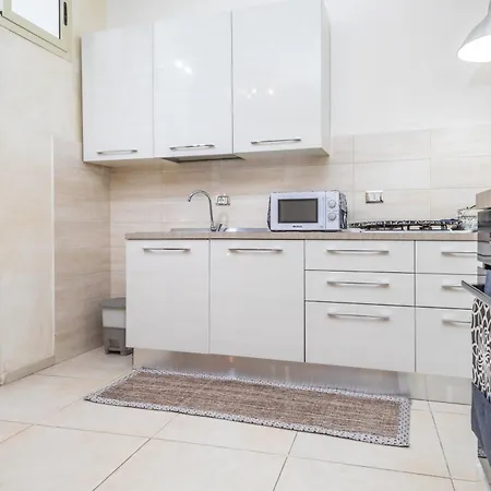 Daire Nigido House Emily Katanya