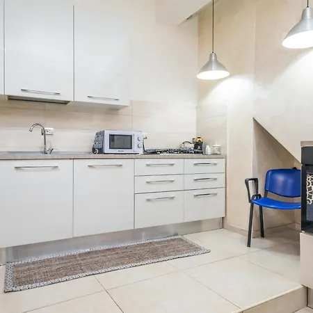 Daire Nigido House Emily