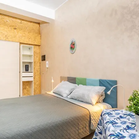 Nigido House Emily *