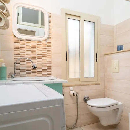 Nigido House Emily Daire